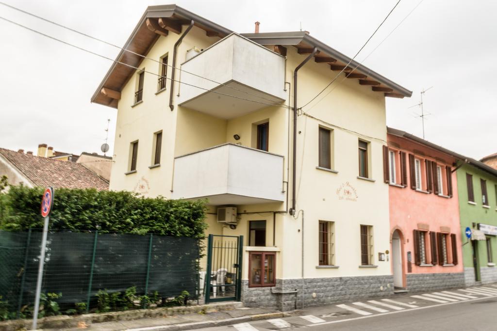 Bed&Breakfast Linate Peschiera Borromeo Exterior foto