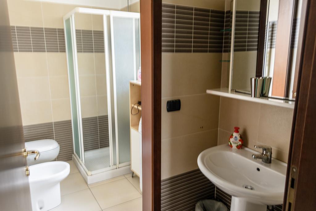 Bed&Breakfast Linate Peschiera Borromeo Exterior foto